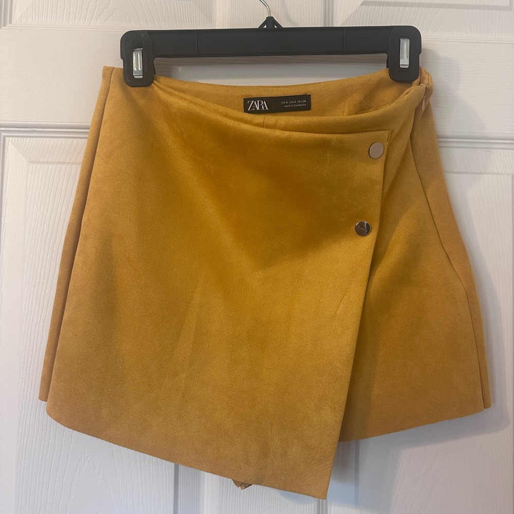 ZARA Suede Mustard Shorts
